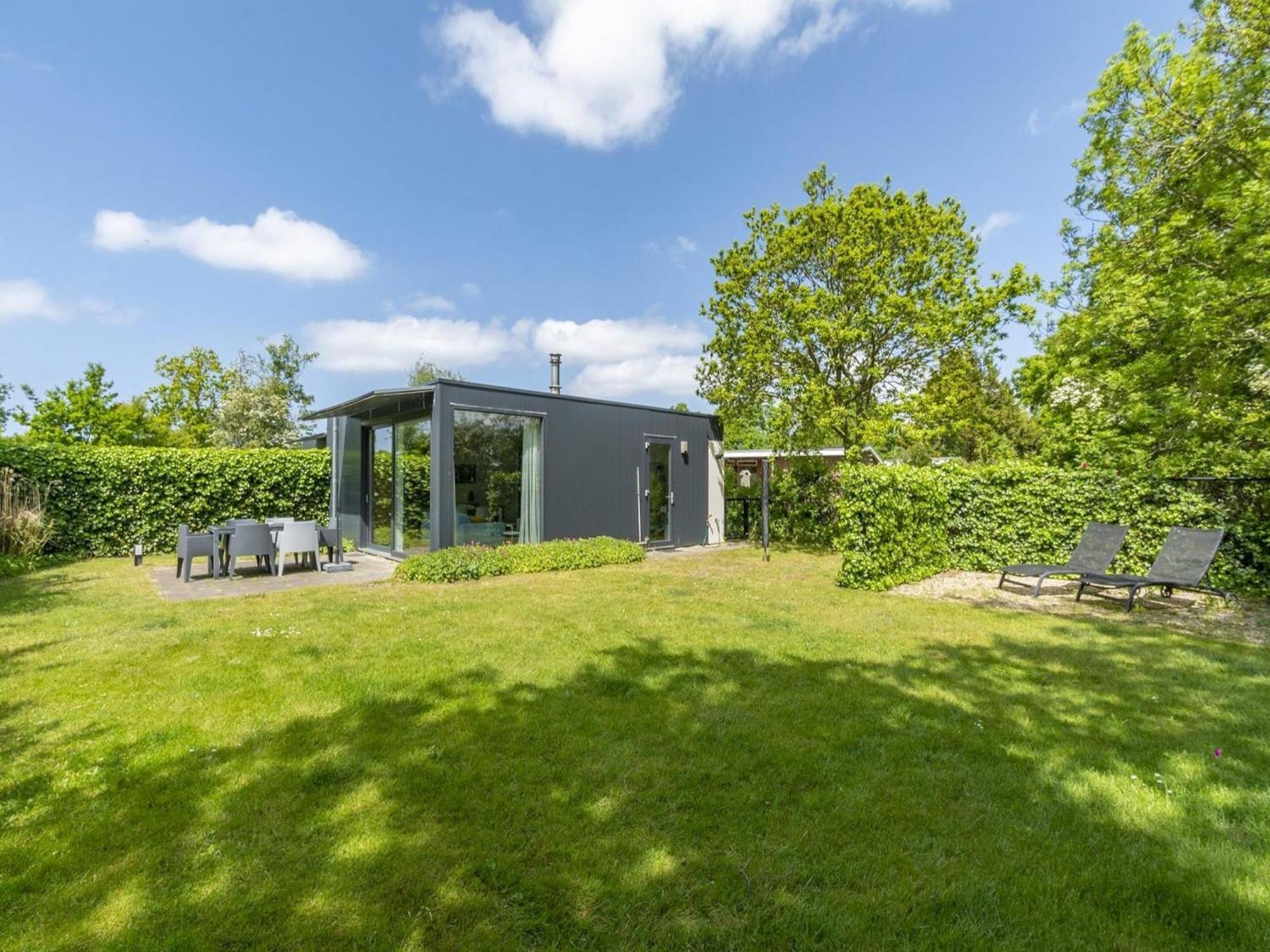 Beautiful Holiday Home With Spacious Garden Sint Maartensvlotbrug Extérieur photo
