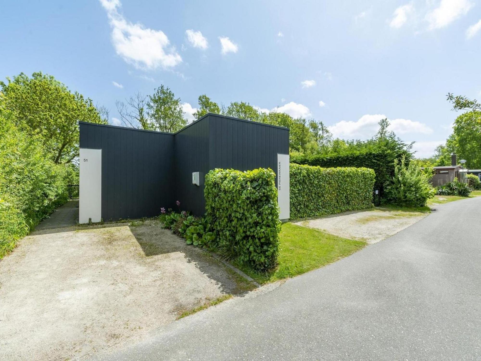 Beautiful Holiday Home With Spacious Garden Sint Maartensvlotbrug Extérieur photo