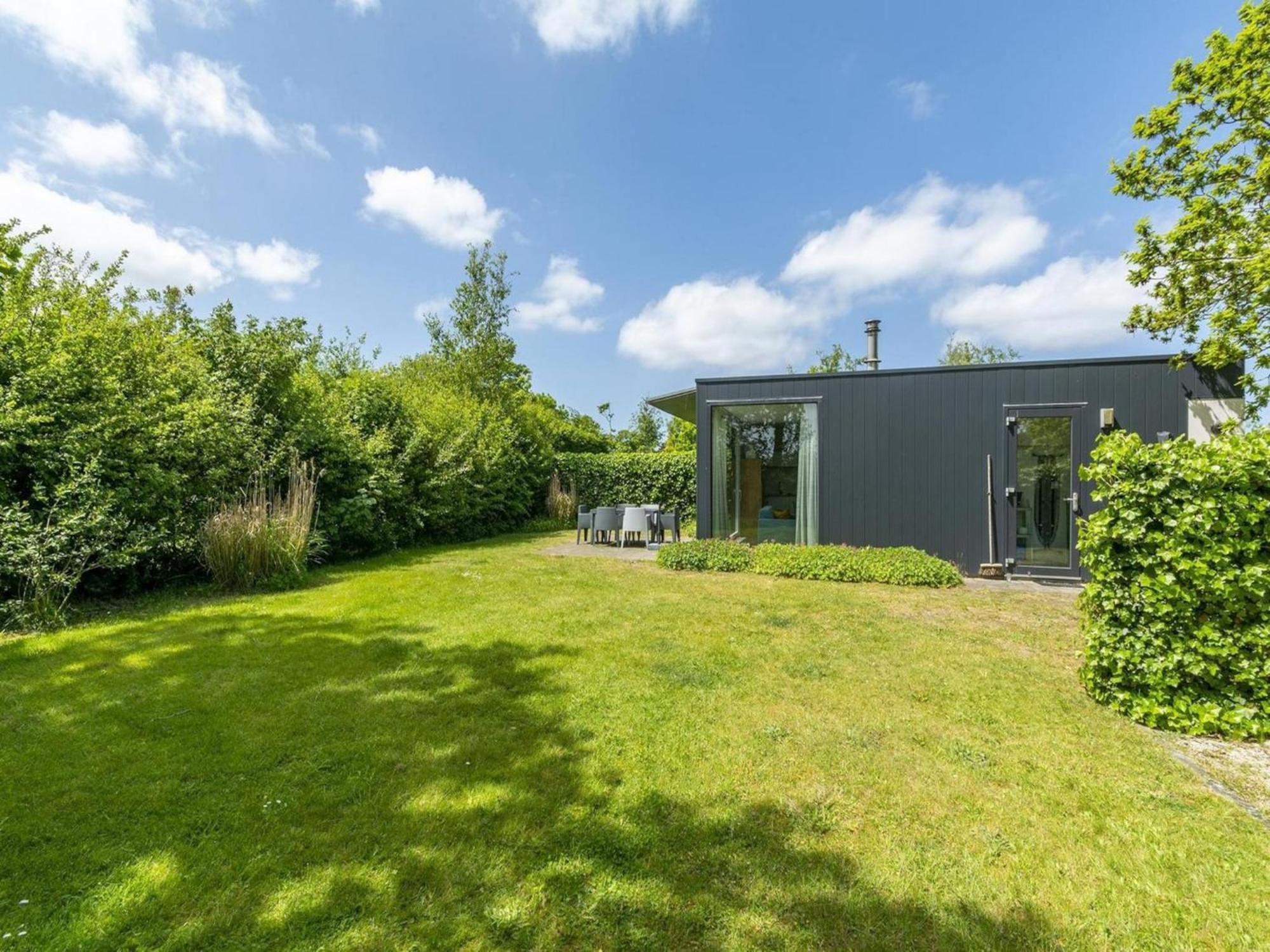 Beautiful Holiday Home With Spacious Garden Sint Maartensvlotbrug Extérieur photo